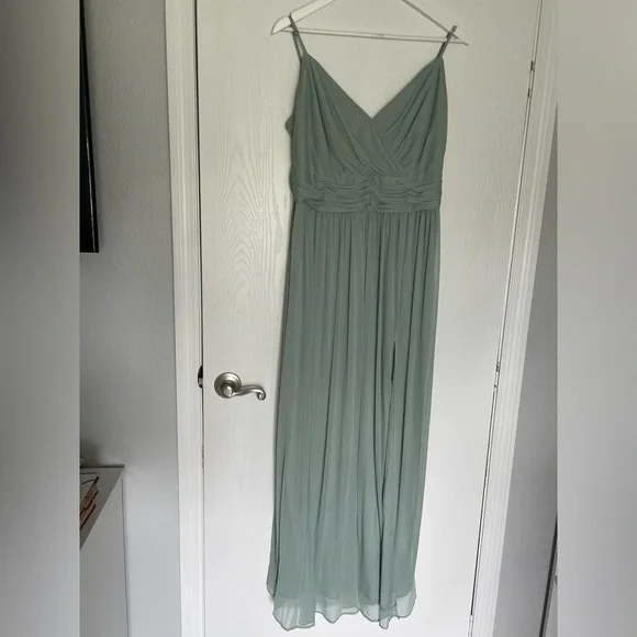 David’s Bridal sage green bridesmaids dress - Picture 6 of 9